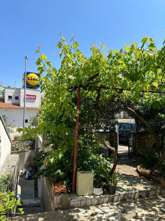 Apartments With A Parking Space Mali Losinj Mali Lošinj Exterior foto