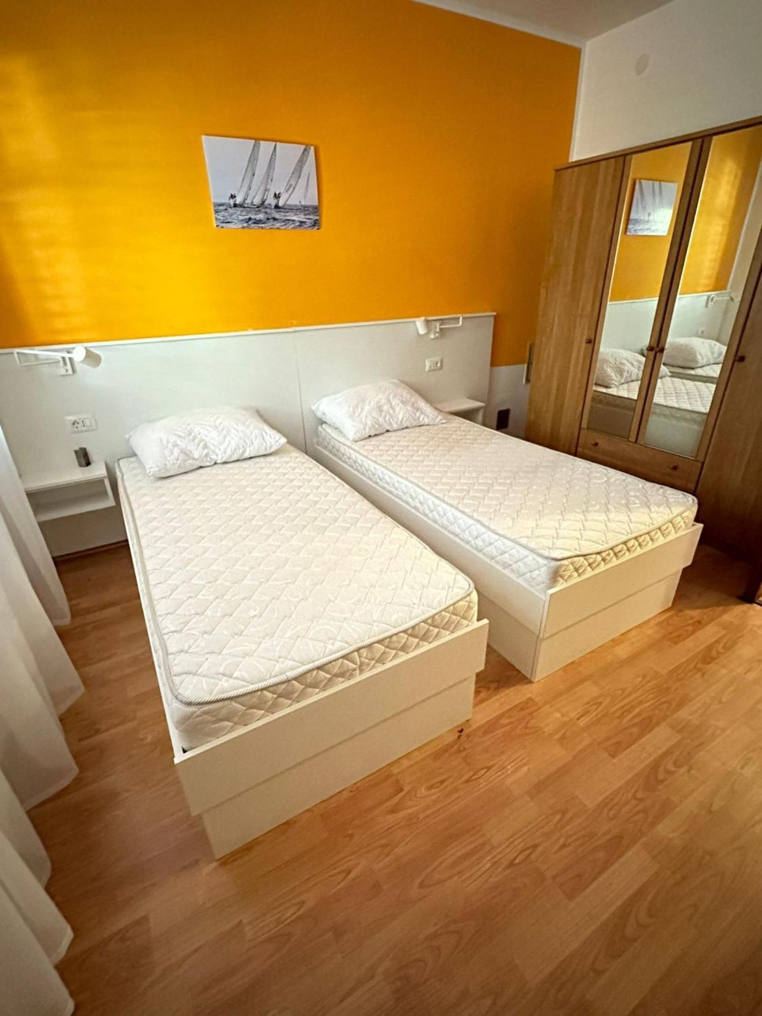 Apartments With A Parking Space Mali Losinj Mali Lošinj Quarto foto